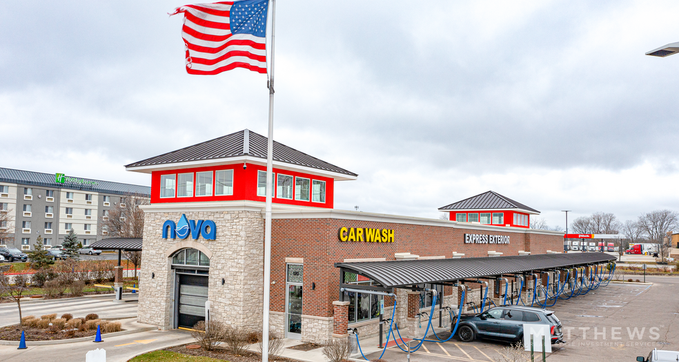 Primary Photo Of 120 S Gary Ave, Bloomingdale Carwash For Sale