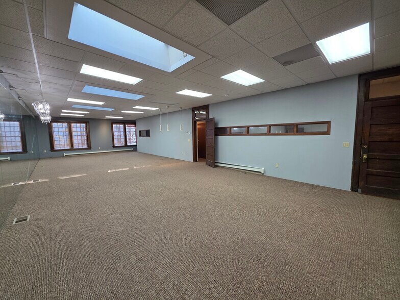 More Photos Of 205 Main St S, Minot Storefront Retail Office For Lease