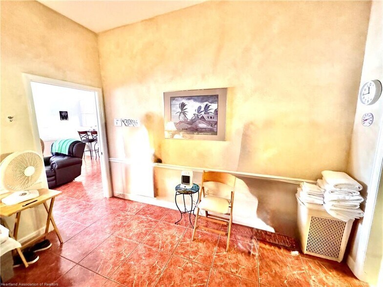 More Photos Of 2605 Bayview St, Sebring General Retail For Sale