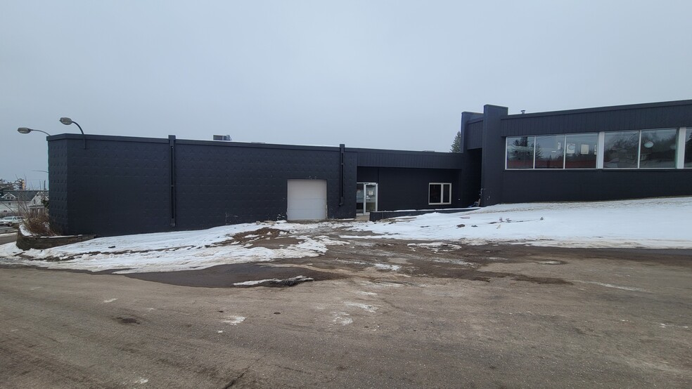 Primary Photo Of 500 E 10th St, Duluth Service For Lease