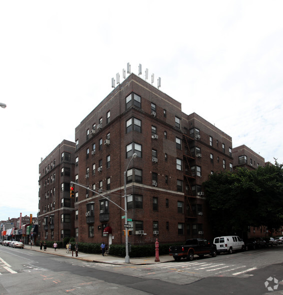 Primary Photo Of 95-08 Queens Blvd, Rego Park Apartments For Lease