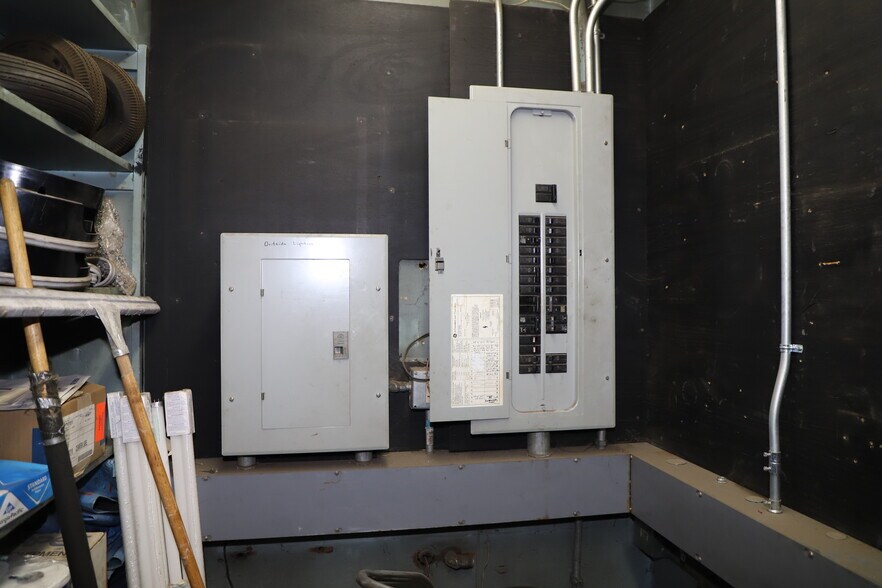 More Photos Of 229 Canal St, Brattleboro Auto Salvage Facility For Sale