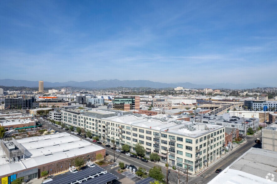 More Photos Of 500-530 S Hewitt St, Los Angeles Apartments For Lease