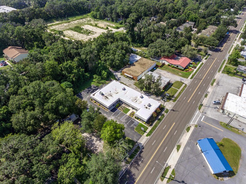 More Photos Of 2720 NW 6th St, Gainesville Medical For Lease