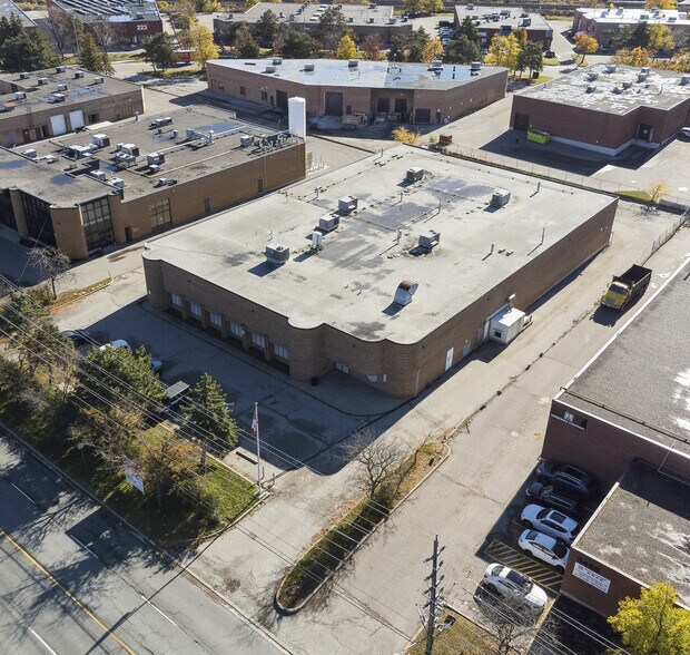 More Photos Of 3475 14th Ave, Markham Service For Lease