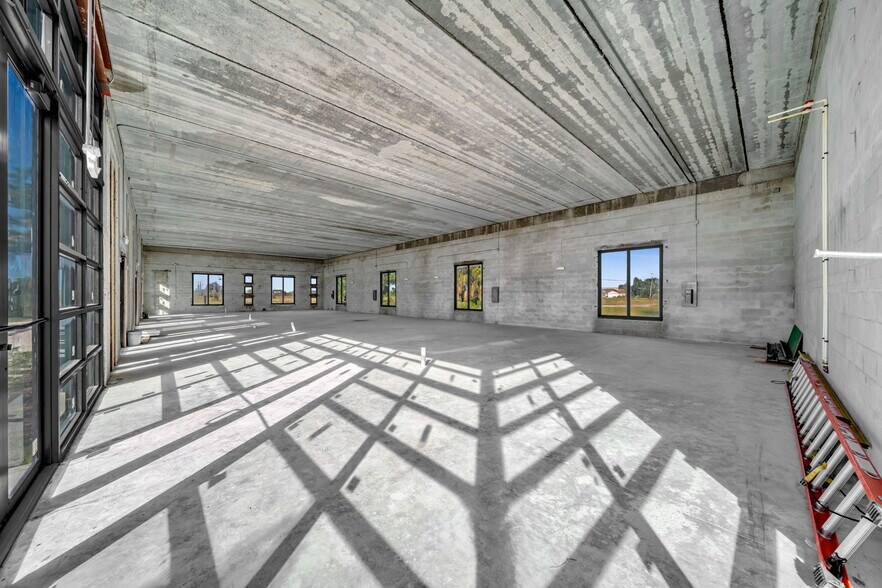 More Photos Of 1043 Ceitus Terrace Ter, Cape Coral Industrial For Lease