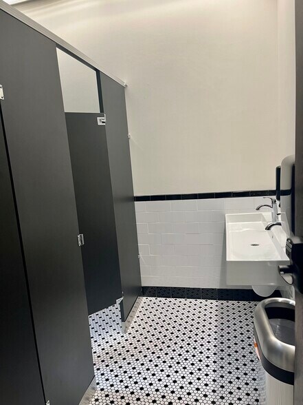 More Photos Of 3638 University Ave, Riverside Office Residential For Lease