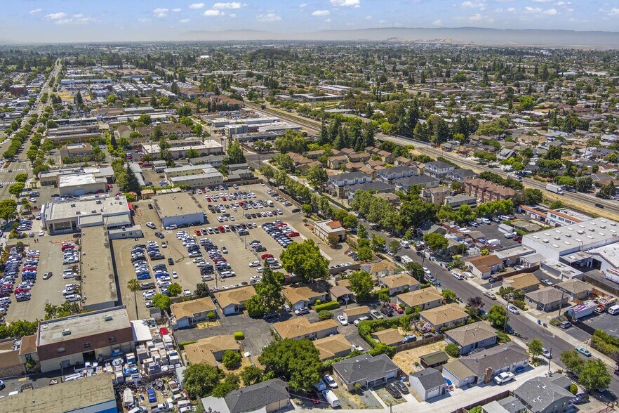 More Photos Of 24656 ONeil Ave, Hayward Apartments For Sale