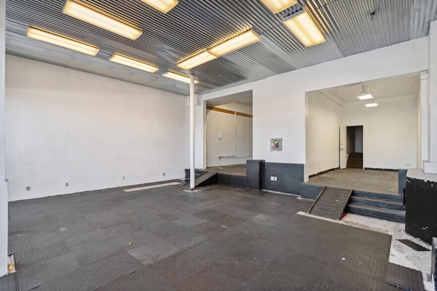 More Photos Of 757 Beach St, San Francisco Storefront Retail Office For Sale