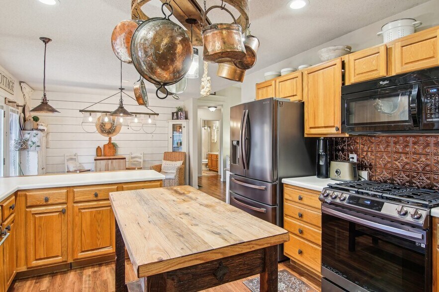 More Photos Of 354 Ivy Ridge Cir, Sylva Specialty For Sale