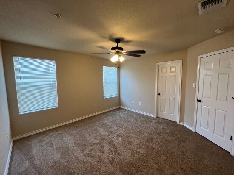 More Photos Of 6309 Attucks Ln, San Antonio Multifamily For Sale