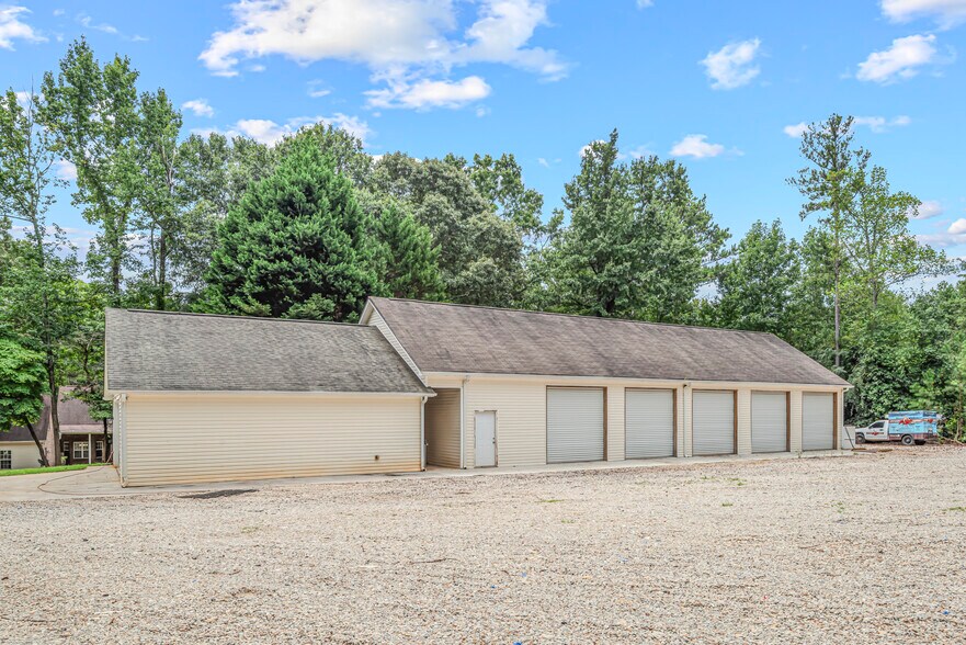 Primary Photo Of 170 St Gabriel Way, Fayetteville Light Manufacturing For Sale