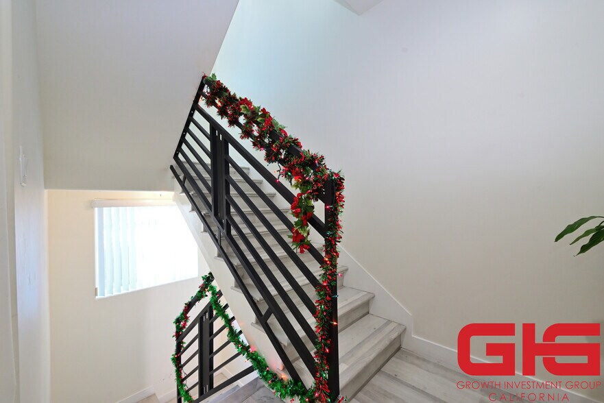 More Photos Of 4704 Florence Ave, Bell Apartments For Sale