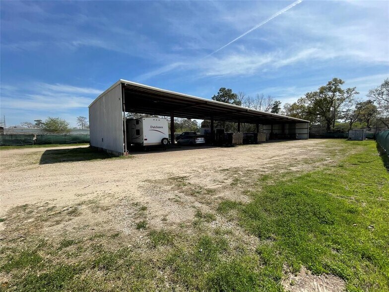 More Photos Of 3443 Pinemont Dr, Houston Land For Lease
