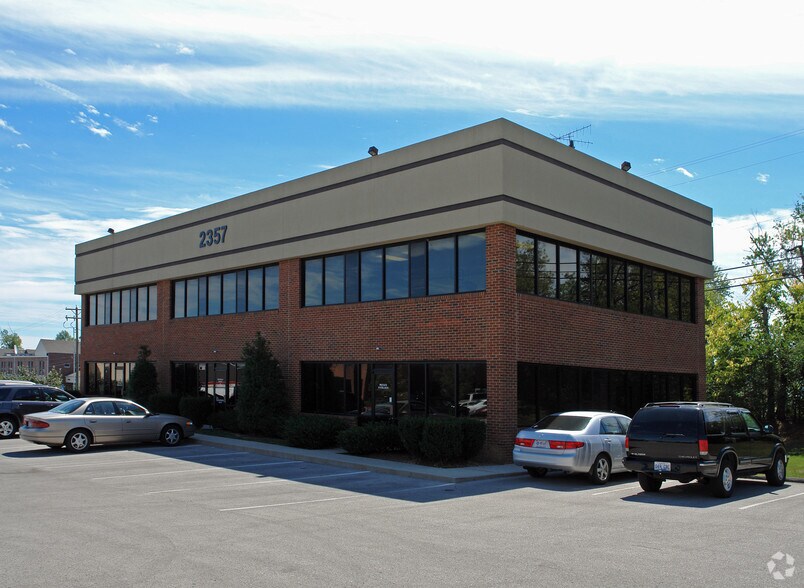 More Photos Of 2357 Huguenard Dr, Lexington Office For Sale