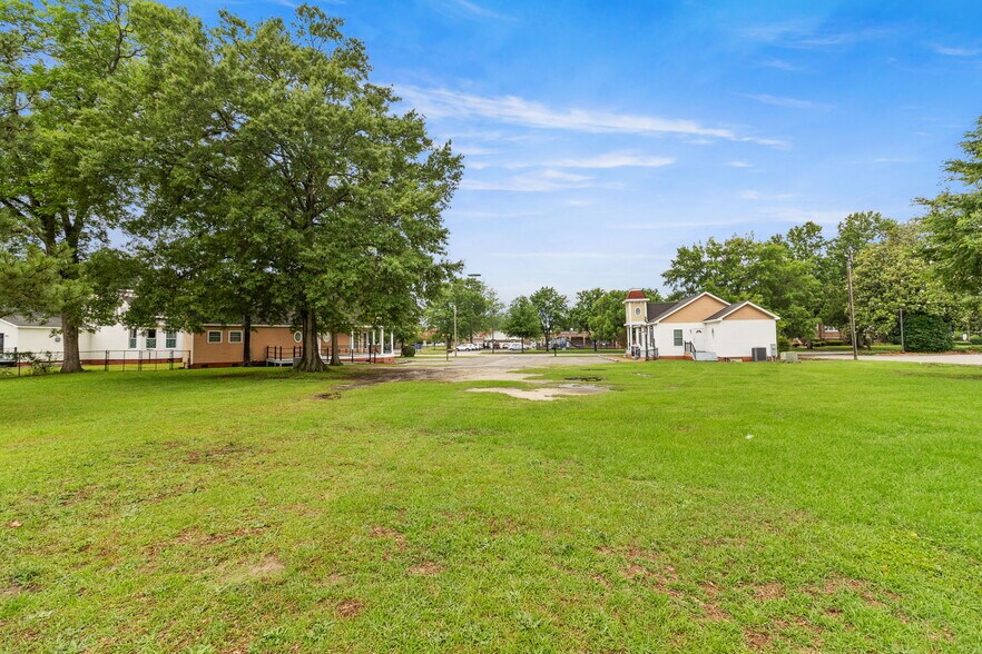 More Photos Of , Laurinburg Office For Sale
