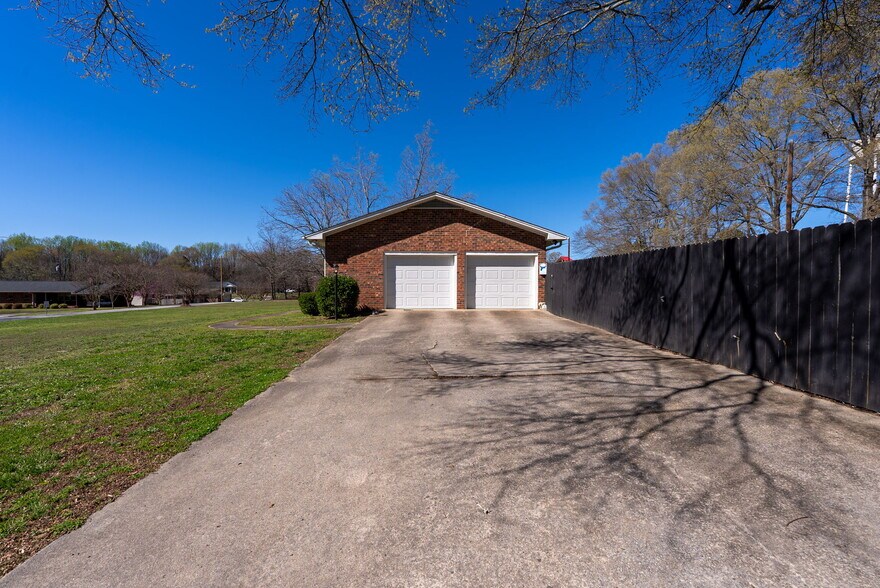 More Photos Of 300 N Green St, Williamston Land For Sale