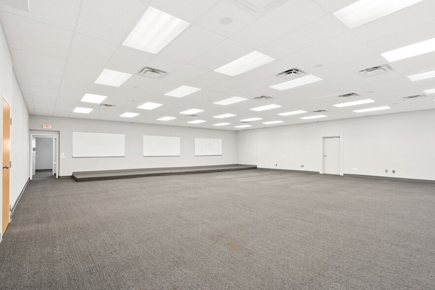 More Photos Of 707 County Line Rd, Palmer Lake Warehouse For Sale