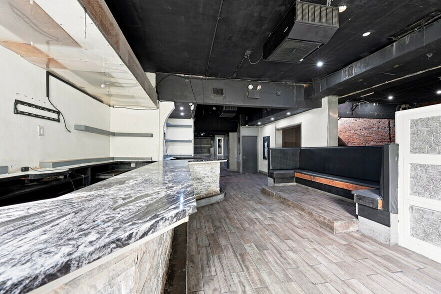 More Photos Of 1437-39 South Street, Philadelphia Specialty For Lease