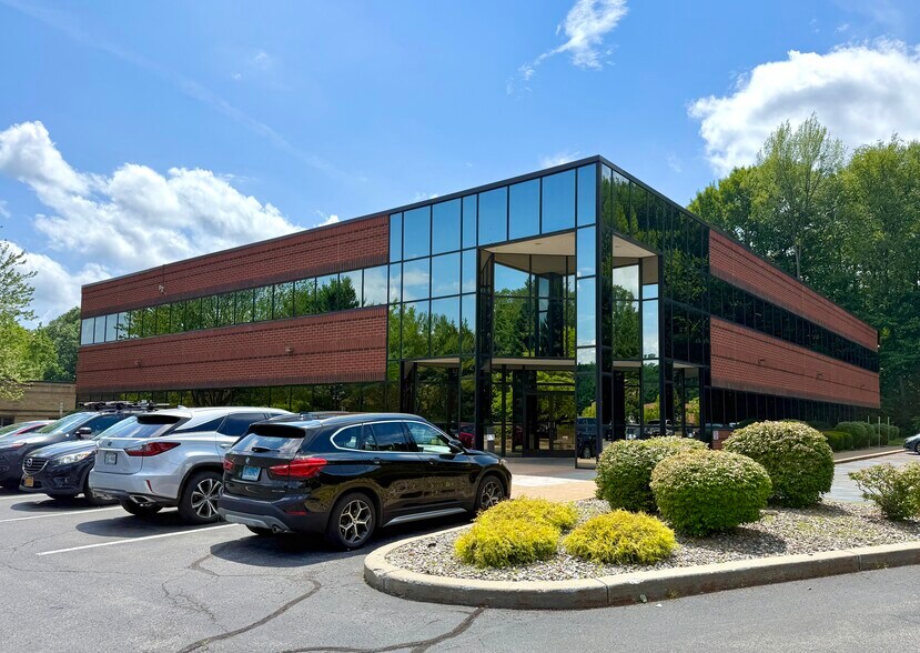 Primary Photo Of 28 Corporate Dr, Clifton Park Medical For Lease