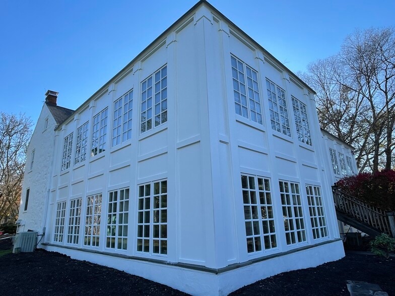 More Photos Of 100 John Robert Thomas Dr, Exton Office For Sale