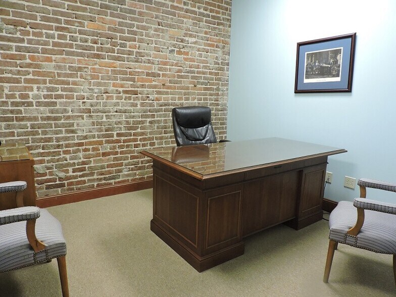 More Photos Of 232 Capitol St, Charleston Unknown For Lease