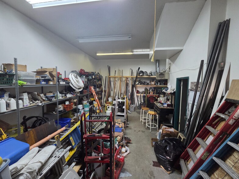 More Photos Of 8208 Swenson Way, Delta Warehouse For Sale