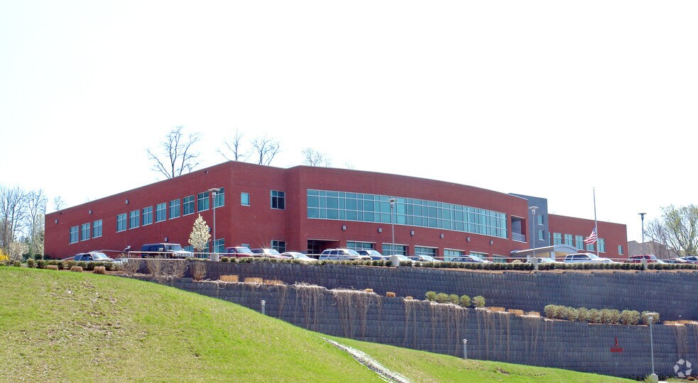 More Photos Of 3 Walnut St, Lemoyne Office For Sale