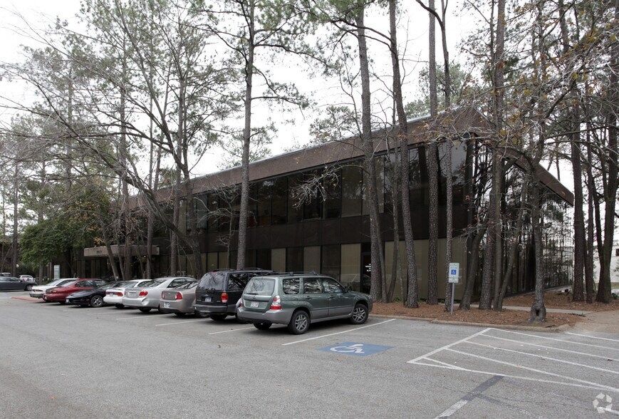 More Photos Of 2000 N Loop Fwy W, Houston Unknown For Lease