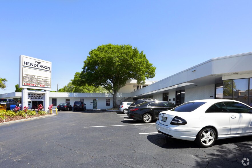 More Photos Of 4302 Henderson Blvd, Tampa Medical For Lease