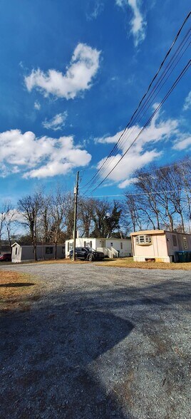 More Photos Of 321 S Main St, Adairsville Trailer Camper Park For Sale
