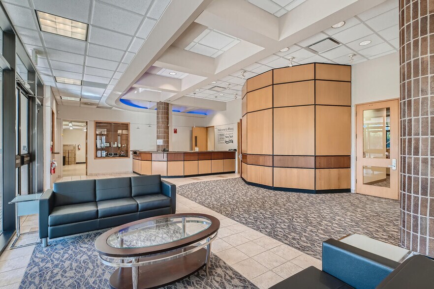 More Photos Of 1095 S Monaco Pky, Denver Office For Lease