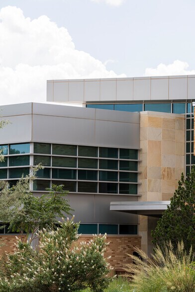 Primary Photo Of 1600 Saint Michaels Dr, Santa Fe Unknown For Lease