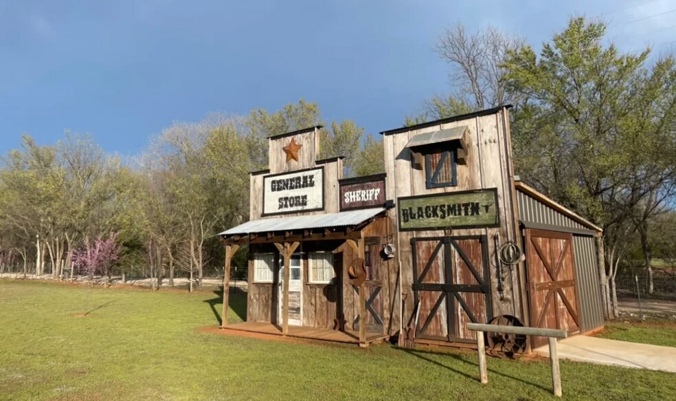 More Photos Of 18186 State Highway 74B, Washington Specialty For Sale