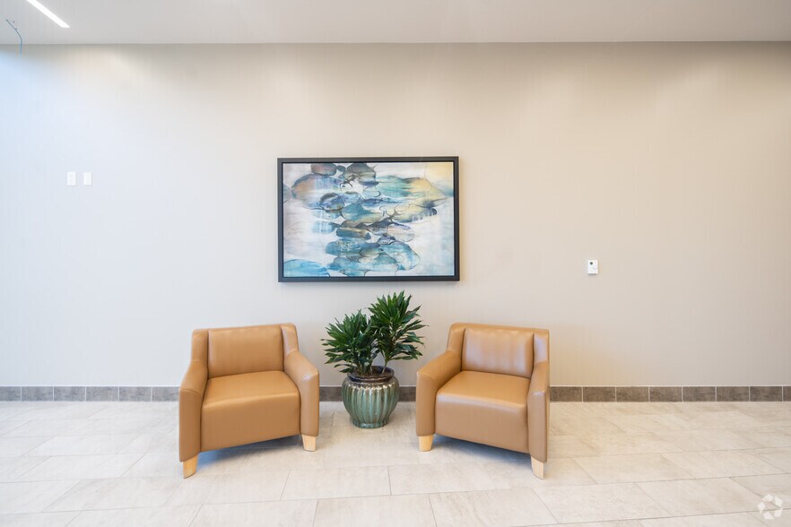 More Photos Of 4351 Mapleshade Ln, Plano Office For Lease