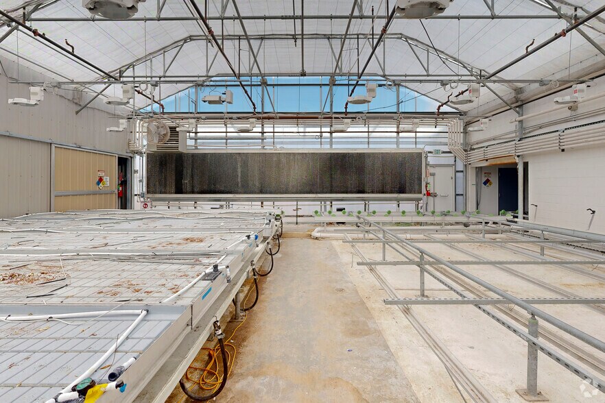 More Photos Of 5290 E 43rd Ave, Denver Warehouse For Sale