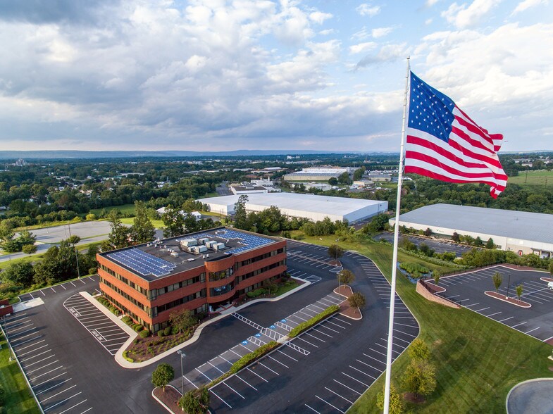 More Photos Of 4550 Lena Dr, Mechanicsburg Office For Lease