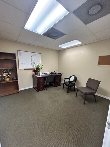 More Photos Of 14337 Annutalaga Ave, Brooksville Warehouse For Sale