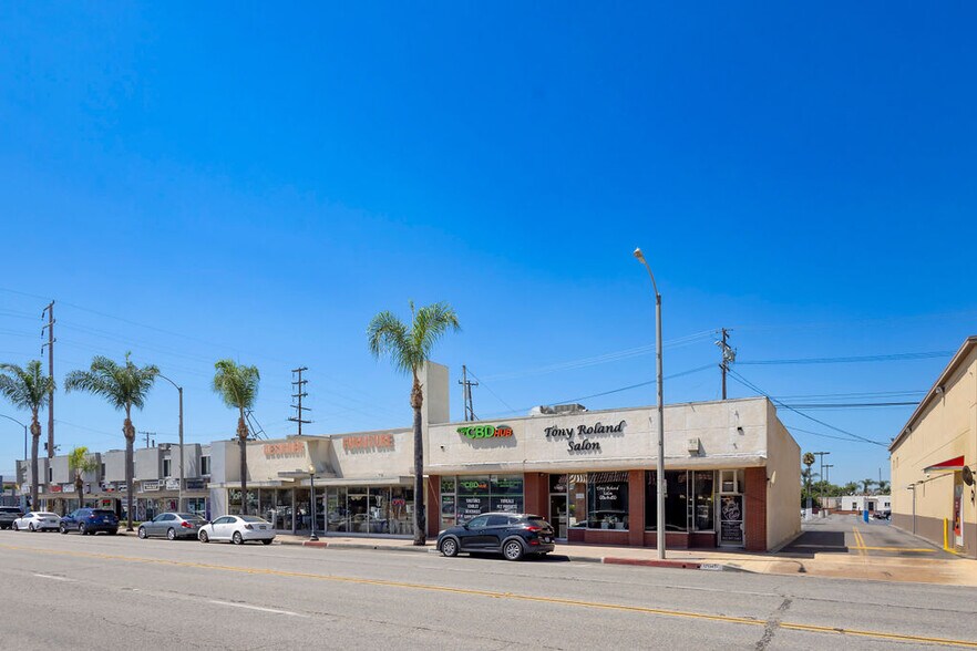 More Photos Of 17041-17047 Bellflower Blvd, Bellflower Storefront Retail Residential For Sale