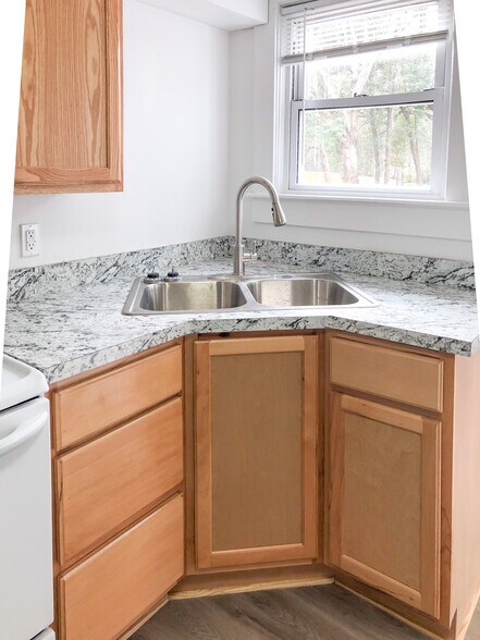 More Photos Of 55 Main St, Garden City Office Residential For Sale
