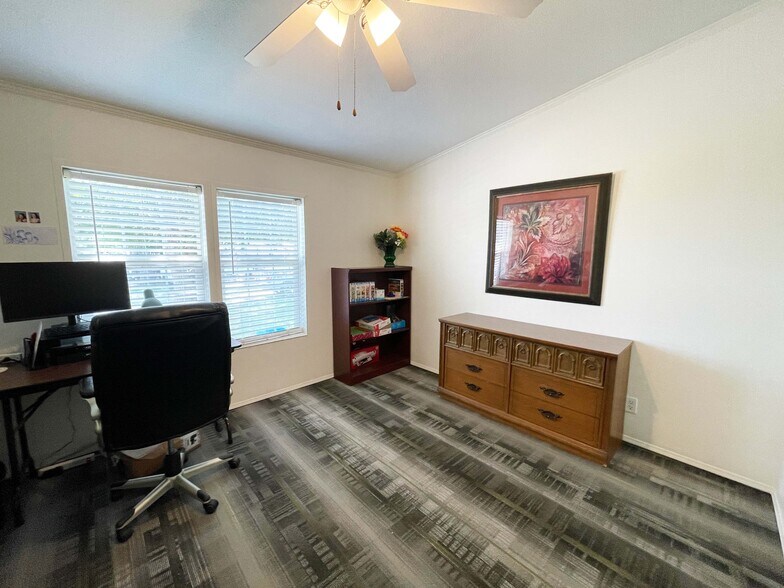 More Photos Of 25338 US Highway 270, Woodward Trailer Camper Park For Sale