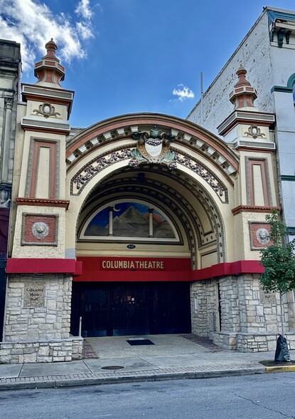 More Photos Of 832 Gallia St, Portsmouth Theater Concert Hall For Sale