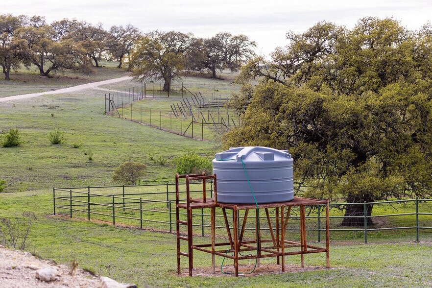 More Photos Of 5081 Bandera Hwy, Camp Verde Winery Vineyard For Sale
