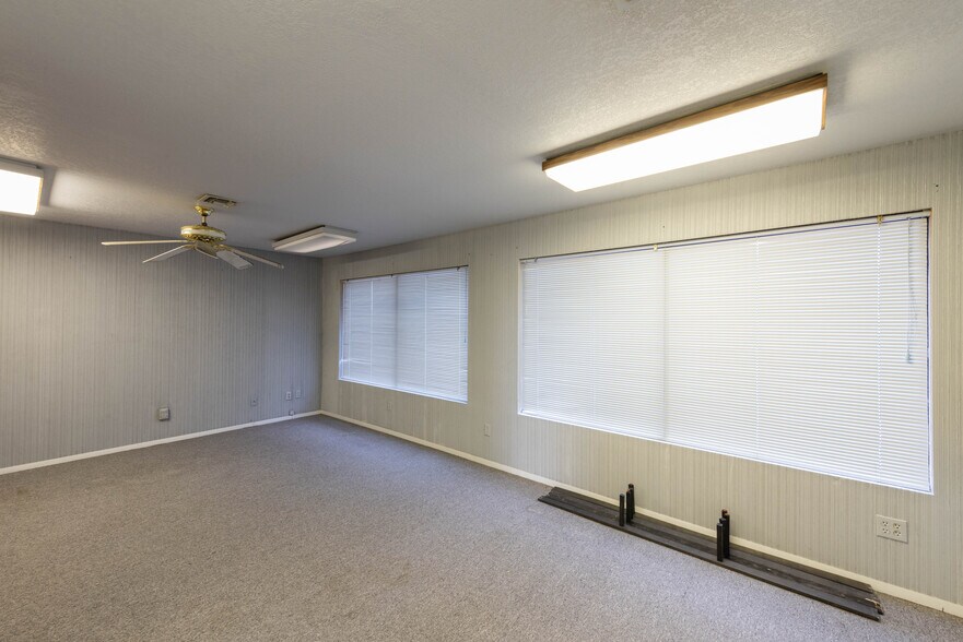 More Photos Of 312 E 2nd St, Alice Healthcare For Sale