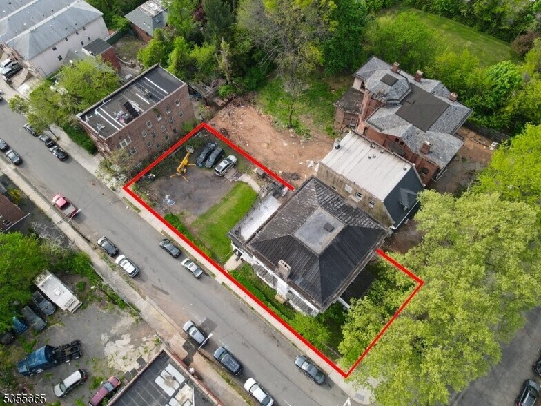 Primary Photo Of 692 Dr Martin Luther King Jr Blvd, Newark Office For Sale