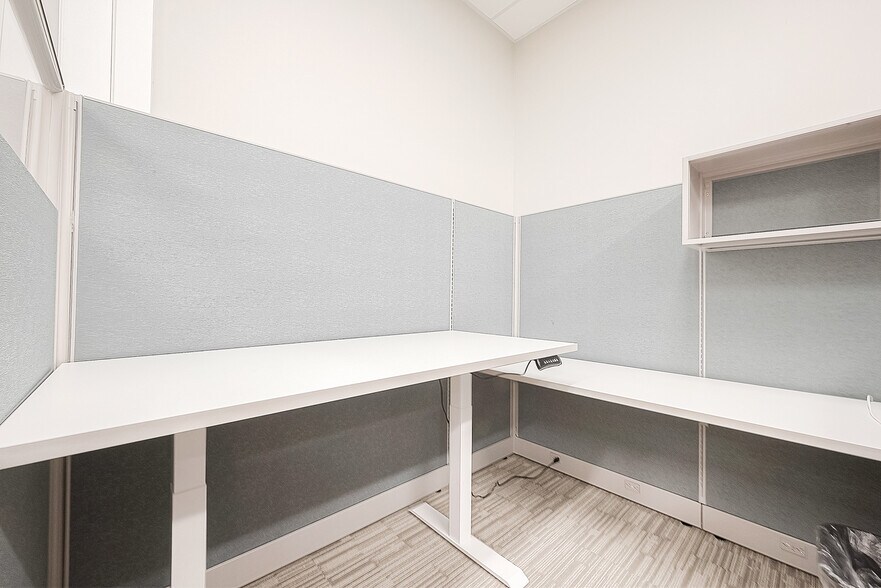 More Photos Of 23537 Kingsland Blvd, Katy Office For Sale