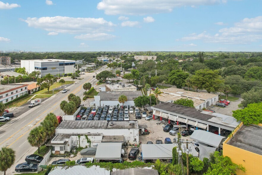 More Photos Of 15150 W Dixie Hwy, North Miami Beach Auto Repair For Sale