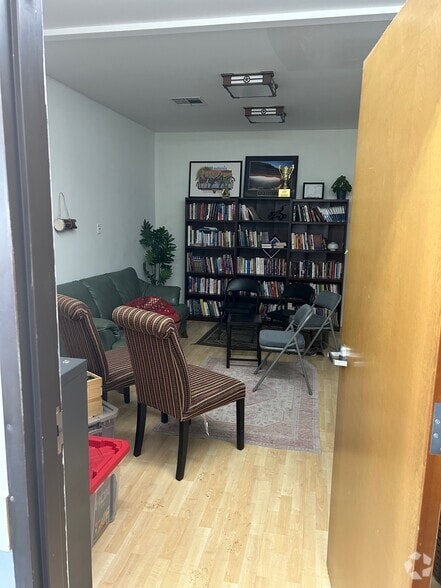 More Photos Of 15501 Ranch Road 620 N, Austin Flex For Lease