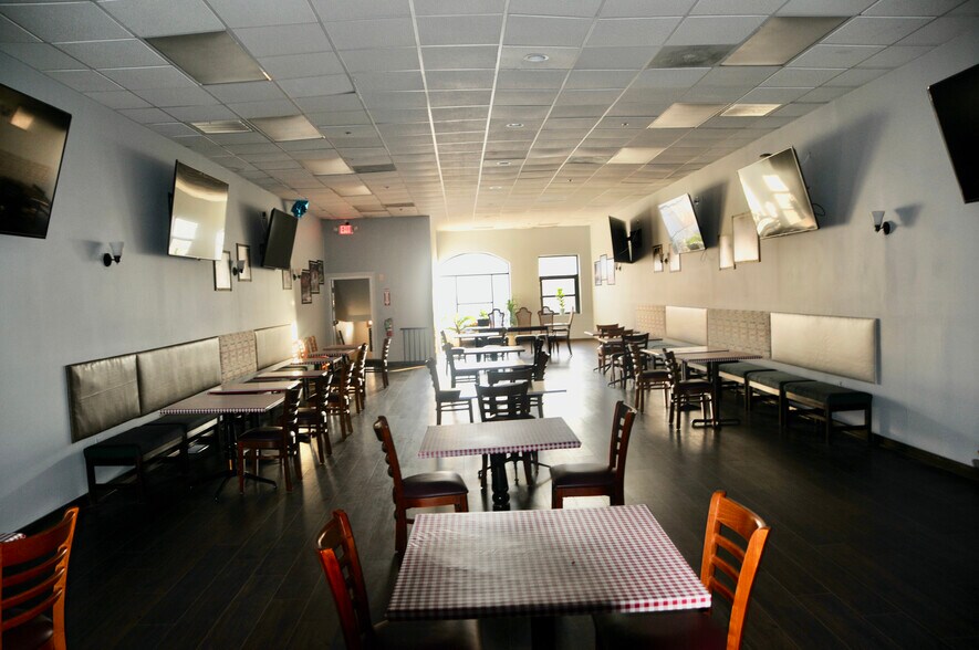 More Photos Of 335 Potomac Ave, Quantico Restaurant For Sale