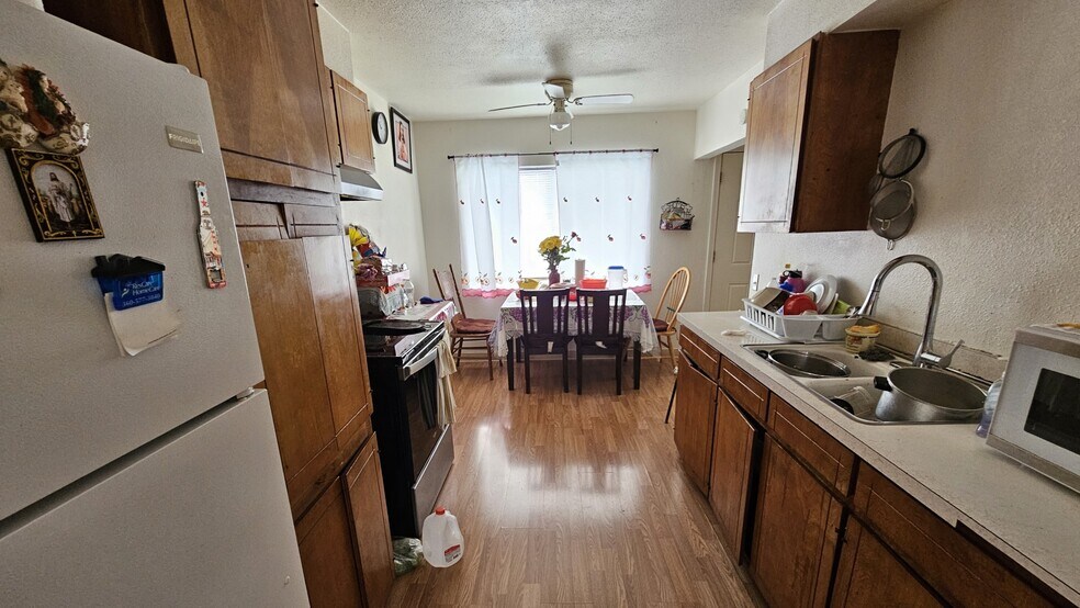 More Photos Of 706 Laurel St, Kelso Apartments For Sale